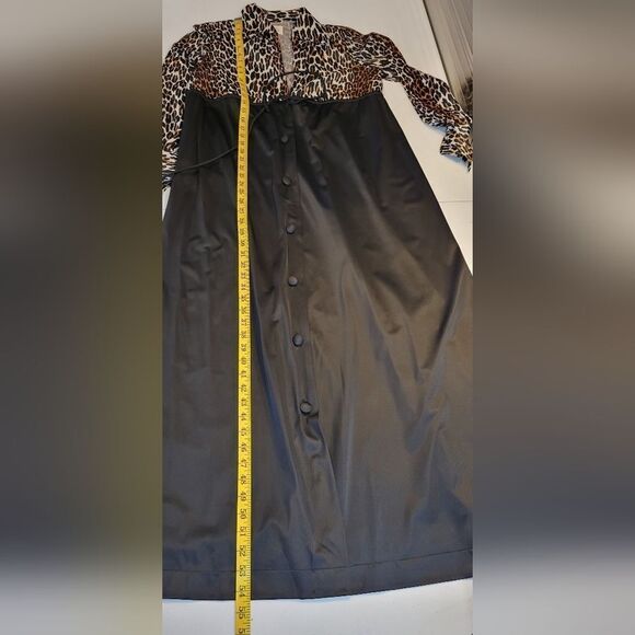 Vanity Fair Vtg 60s Leopard Black Button Front Nightgown Robe Dress Size Small - Picture 14 of 16